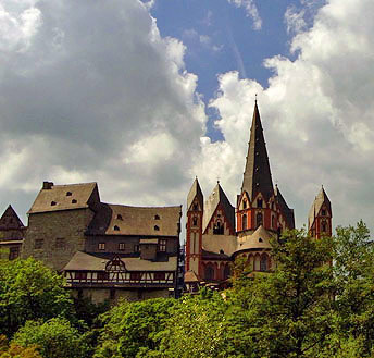 Dom in Limburg - Gesamtansicht auf dem Berg