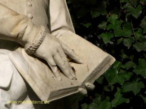 Brüssel Figur im Park bei der Kathedrale du Sablon