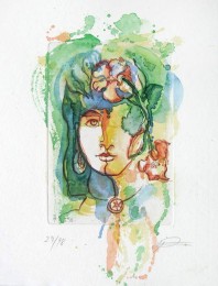 Kolorierte Ätzradierung mit Frauenkopf und Blüte im Haar - grünlich gold aquarelliert
