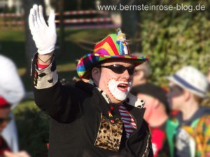 Cowboy mit buntem Hut, Karneval in Bad Honnef am Rhein