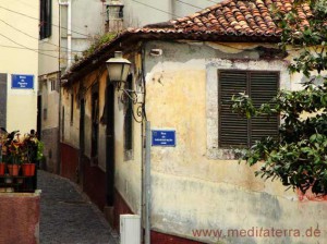 Fischerdorf Madeira - Gasse - Laterne