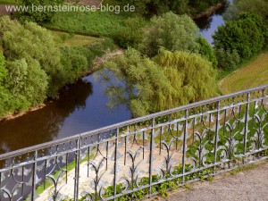 Dornburger Schlösser - Blick auf die Saale im Tal