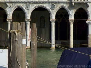 Casa d'Oro: Wassergeschoss mit Arkadenbögen - Venedig Canal Grande