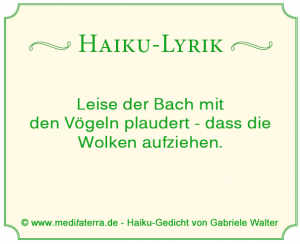 Haiku-Gedicht von Gabriele Walter, Bach, Vögel, Wolken