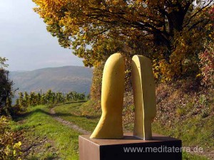 Kunstweg am Rheinsteig im Herbst