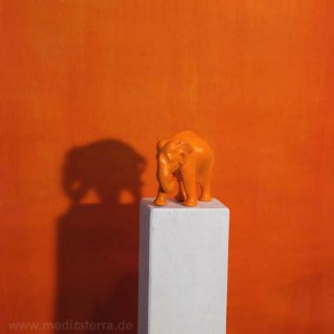 Elefant - Skulptur - Orange - Meditation