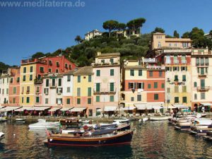 Flanieren und Bummeln am bunten Hafen von Portofino