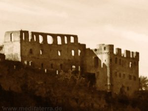 Turner-Motiv: Ruine Rheinfels von Burg Katz aus gesehen