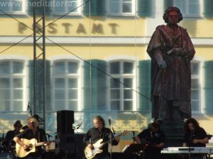 Konzert am Beethoven-Denkmal in Bonn